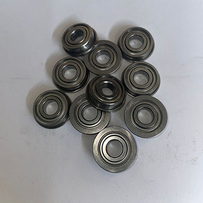 Rolamento de esferas com flange